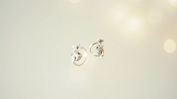 Victime d'inconfort ? Adoptez les boucles d'oreille clip femme